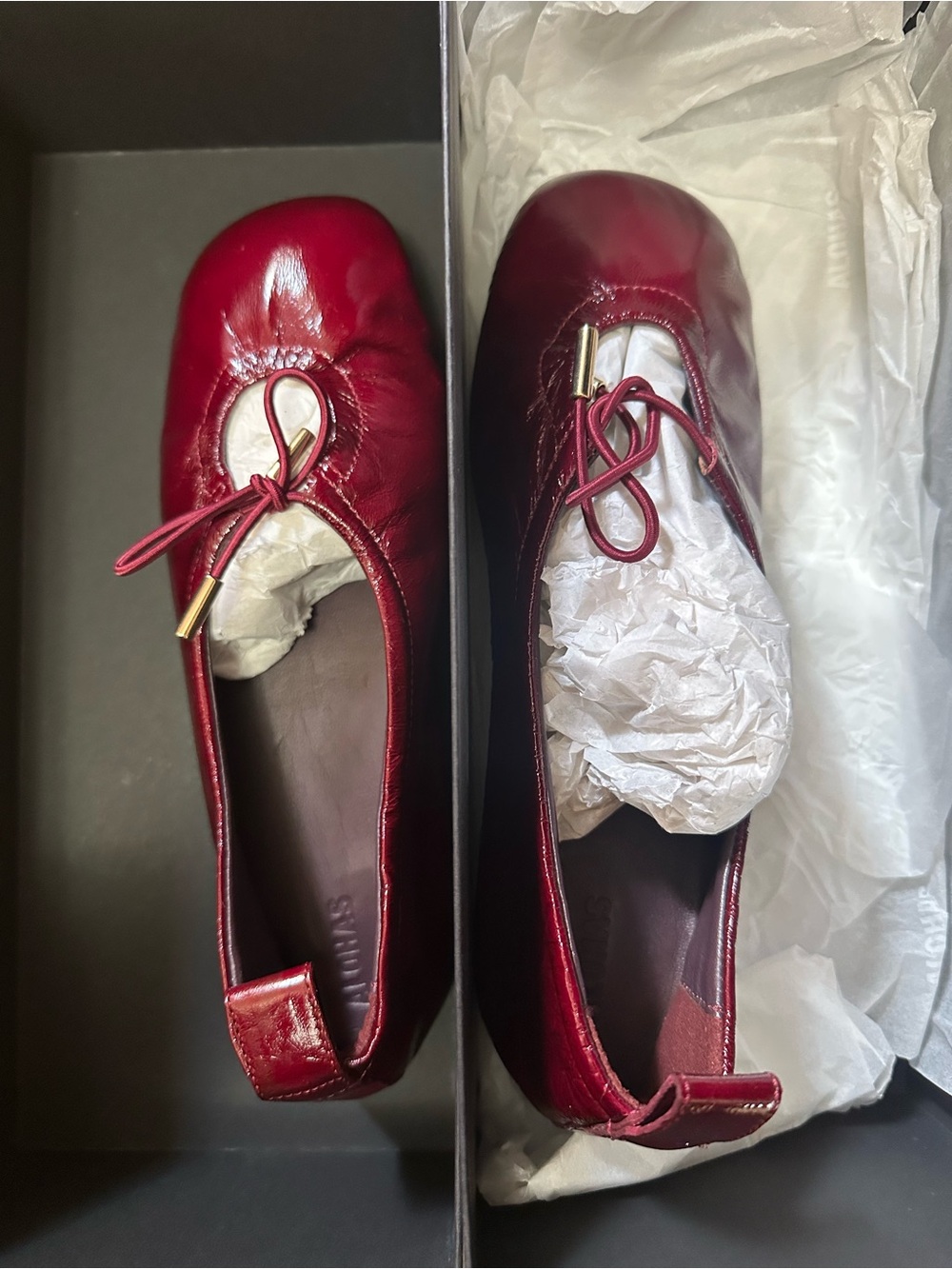BNIB - ALOHAS ROSALIND BURGUNDY PATENT LEATHER FLATS - Size EU 37 - Picture 7 of 8